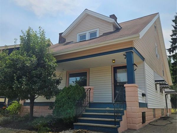 10816 Park Heights Avenue , Garfield Heights, OH 44125