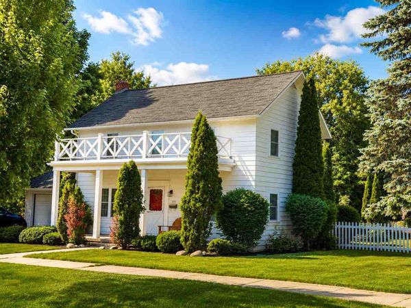 215 E Cedar Street, Boyne City, MI 49712