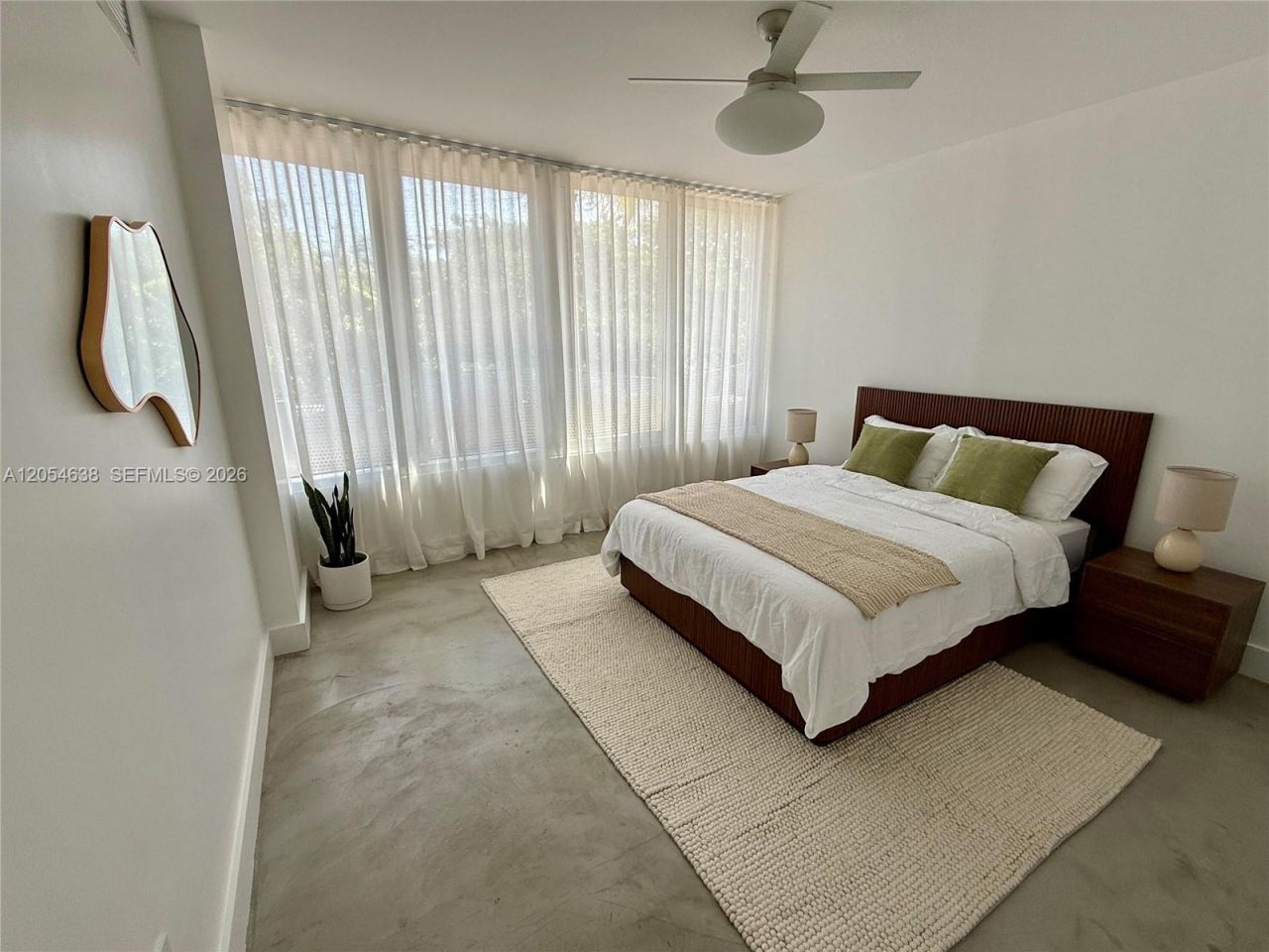 2155 Washington Ct , Unit 210, Miami Beach, FL 33139 Photo