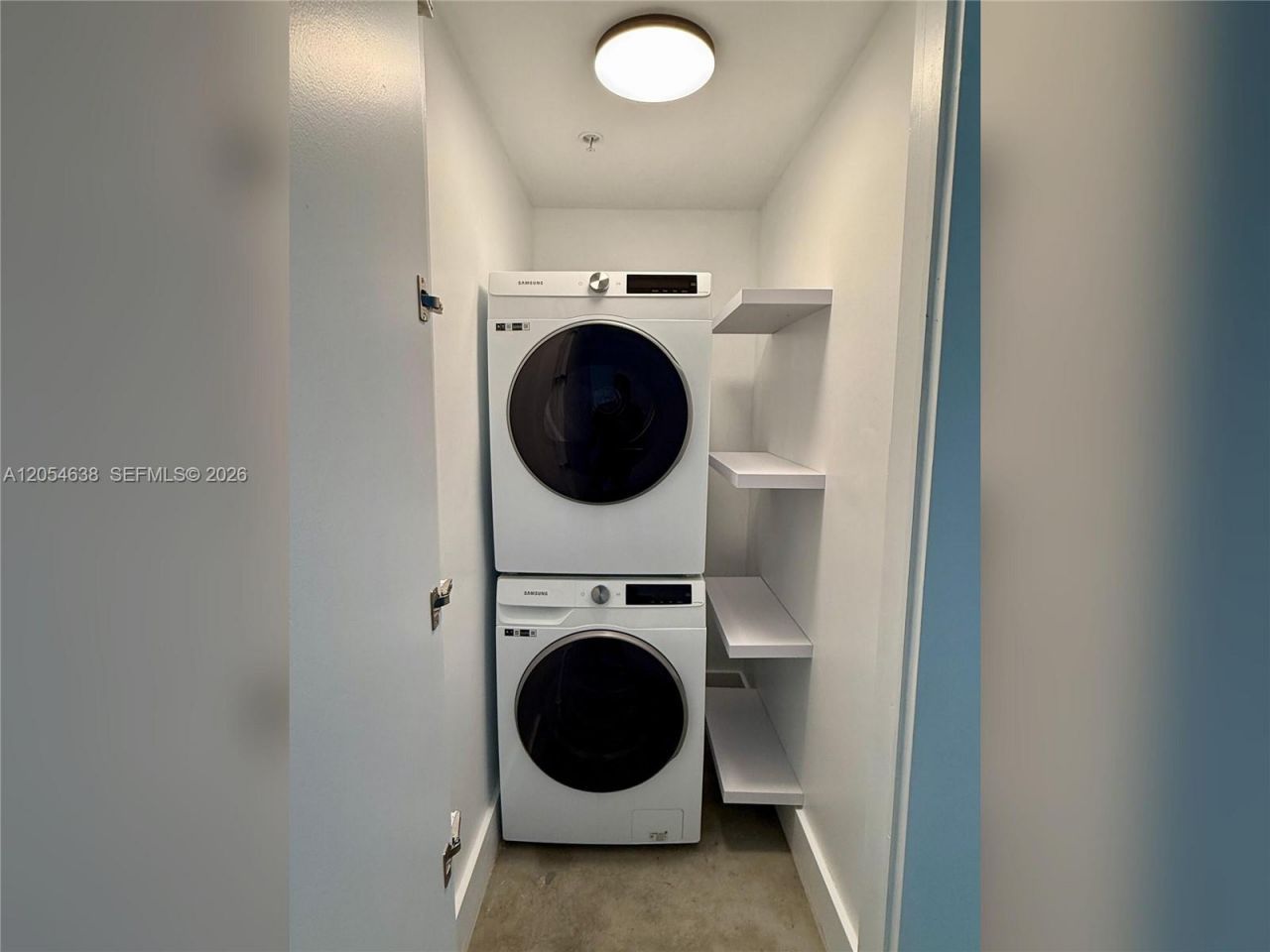 2155 Washington Ct , Unit 210, Miami Beach, FL 33139 Photo