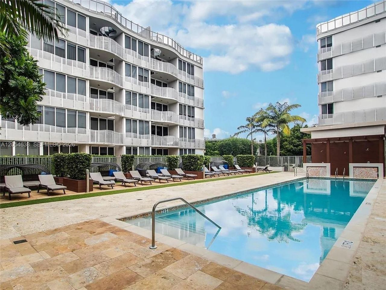 2155 Washington Ct , Unit 210, Miami Beach, FL 33139 Photo