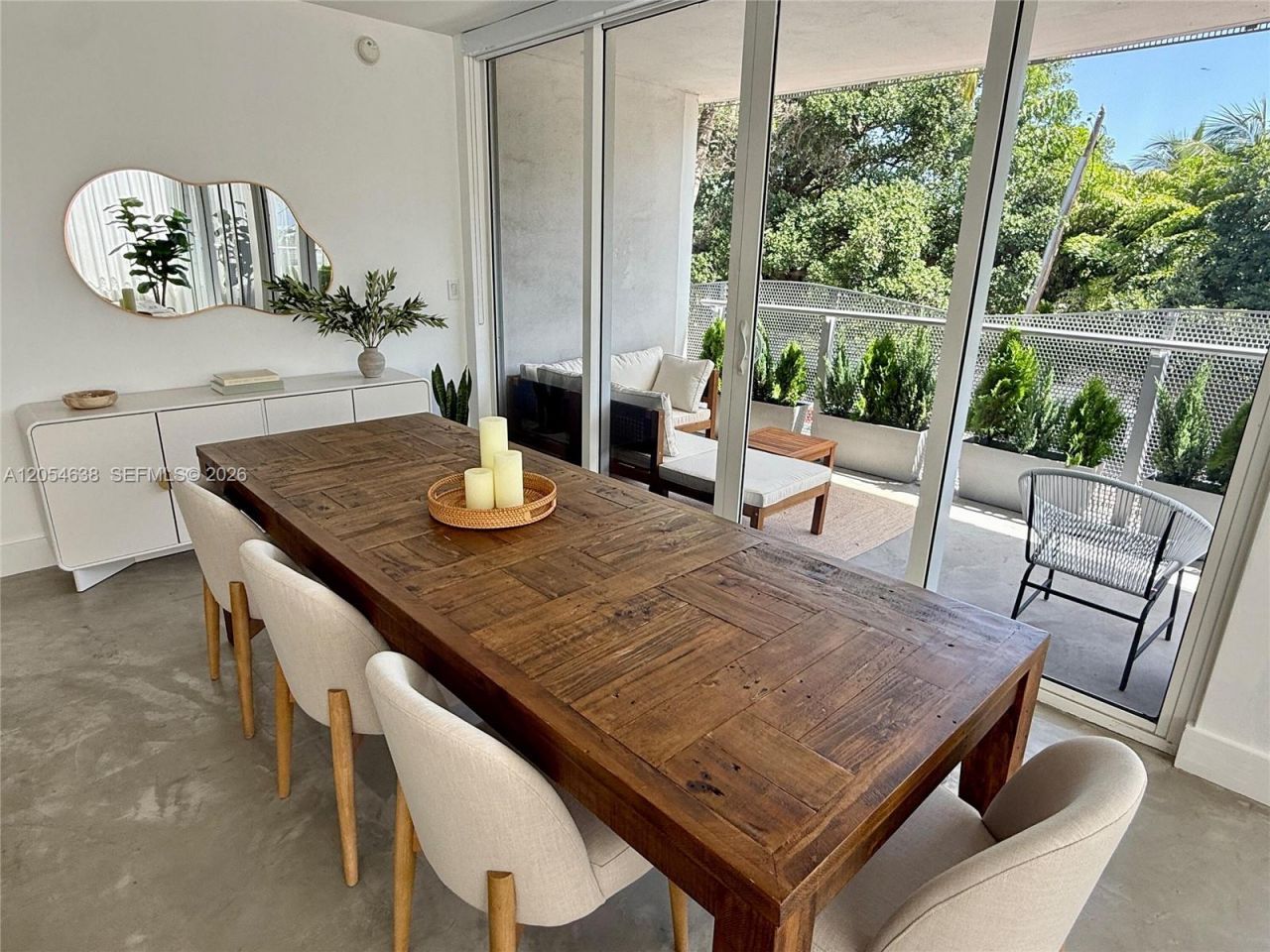 2155 Washington Ct , Unit 210, Miami Beach, FL 33139 Photo