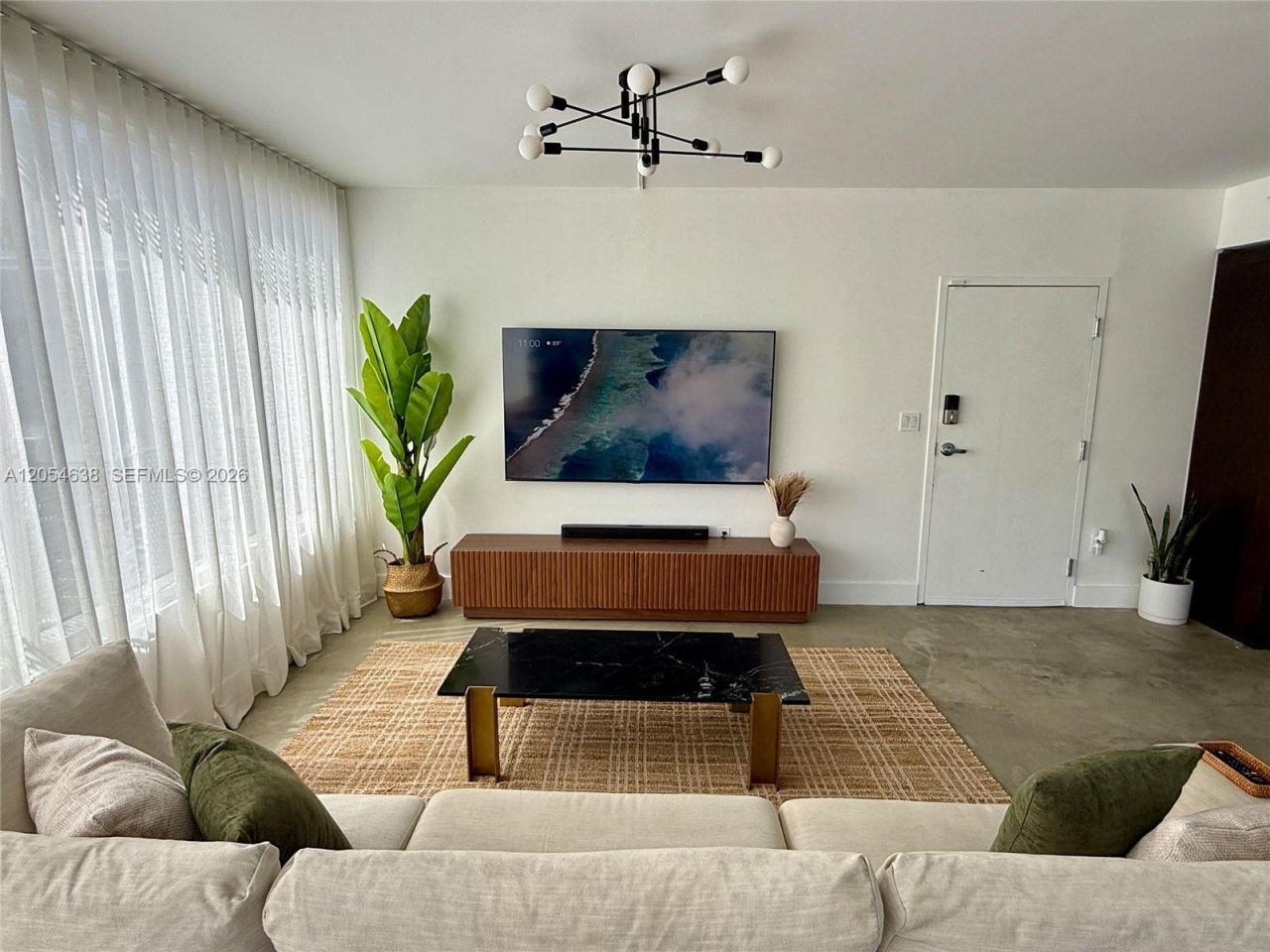 2155 Washington Ct , Unit 210, Miami Beach, FL 33139 Photo