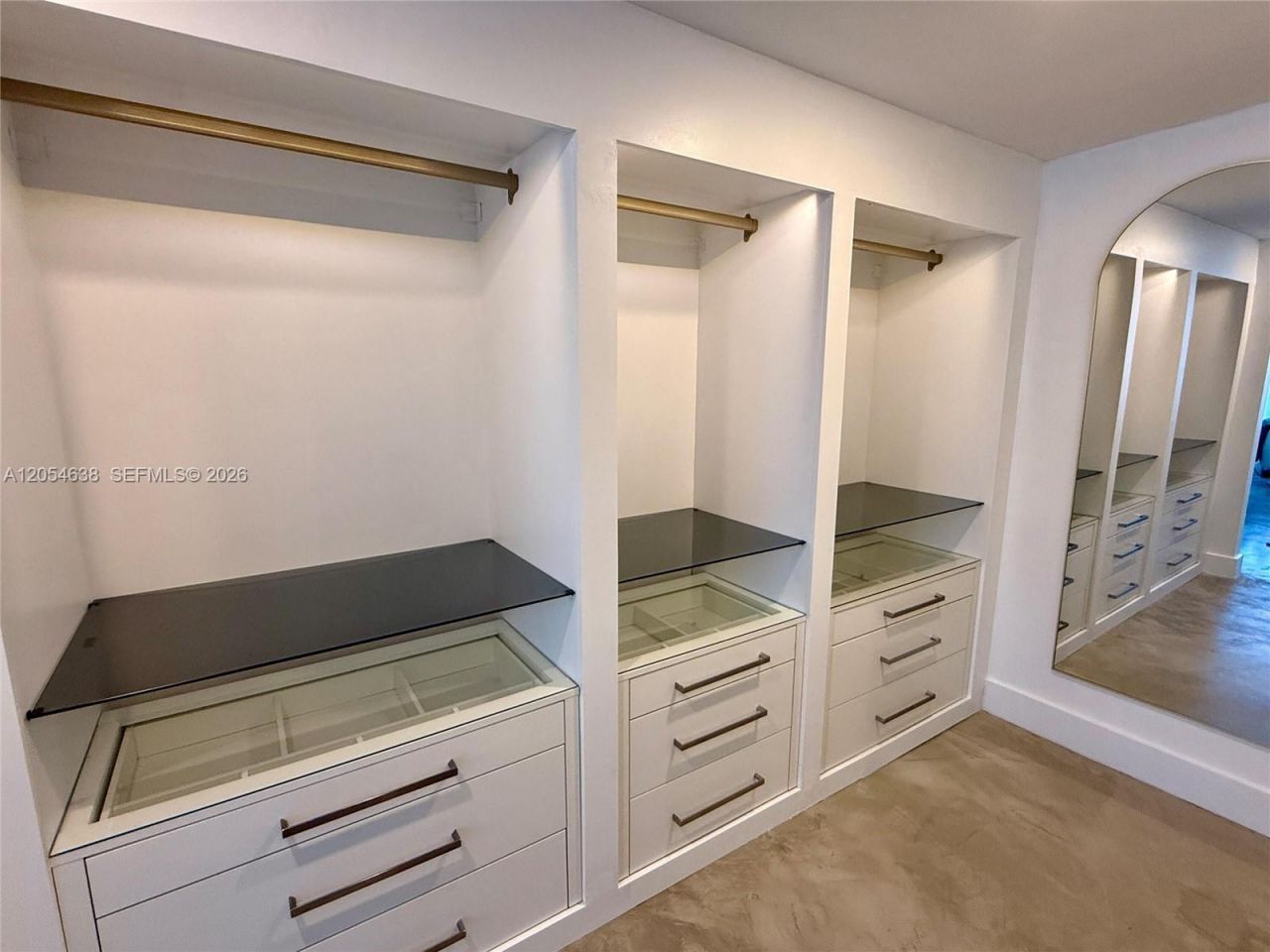 2155 Washington Ct , Unit 210, Miami Beach, FL 33139 Photo