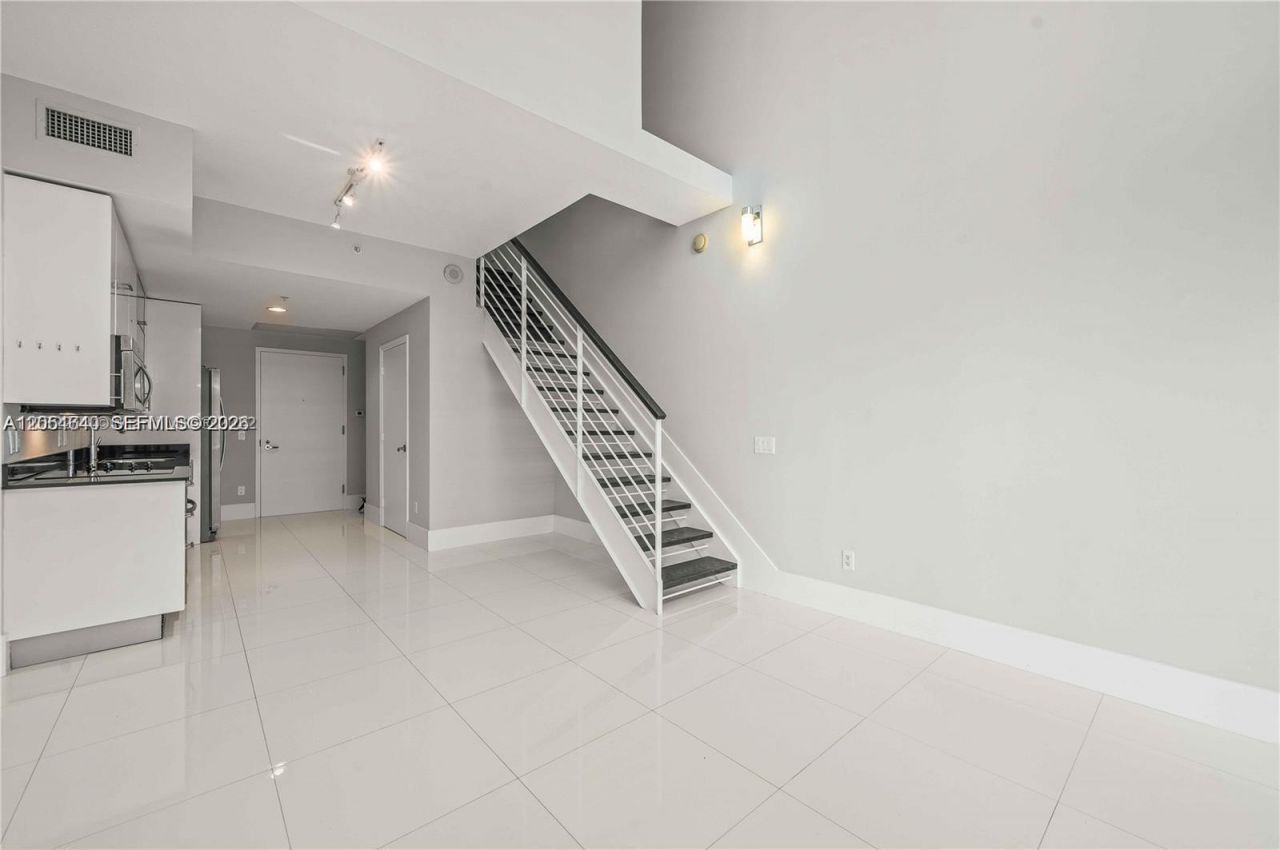 60 SW 13th St , Unit 3618, Miami, FL 33130 Photo
