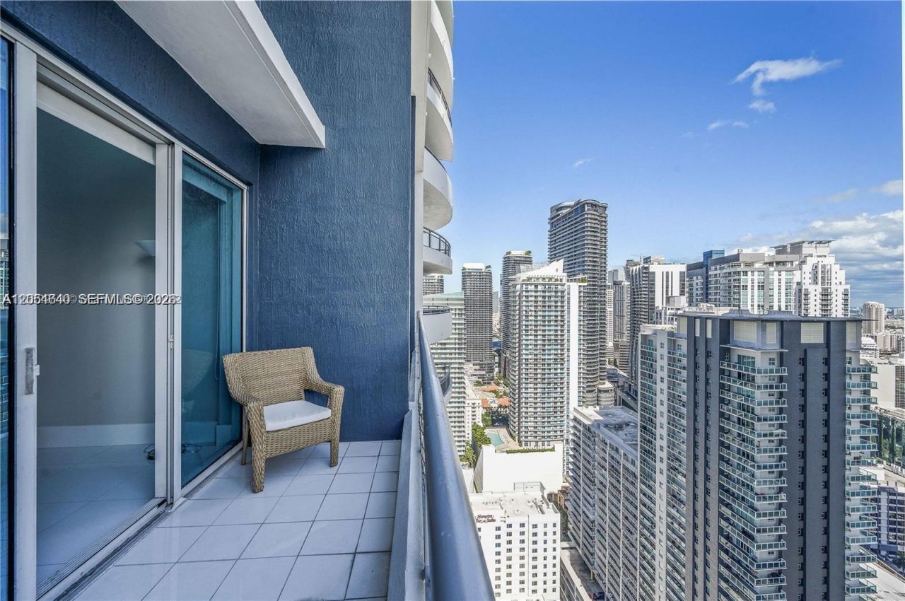 60 SW 13th St , Unit 3618, Miami, FL 33130 Photo