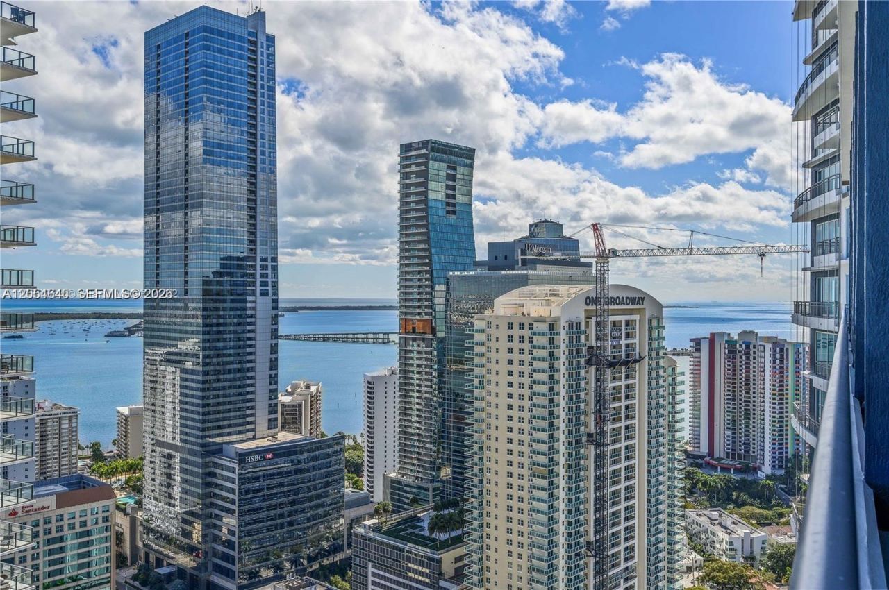 60 SW 13th St , Unit 3618, Miami, FL 33130 Photo