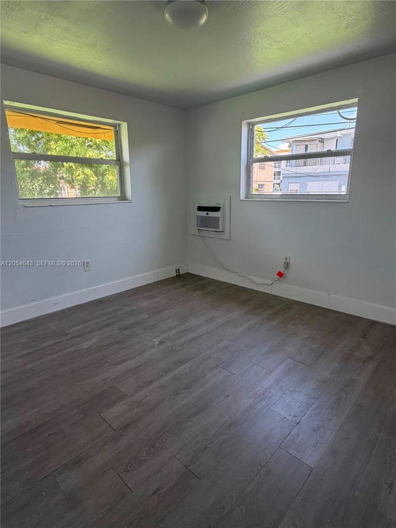 1465 W 28th St , Unit 4, Hialeah, FL 33010 Photo