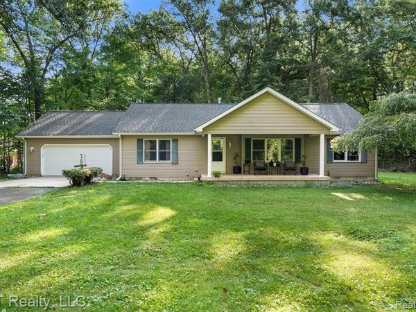 226 Nanita Drive, Montrose, MI 48457