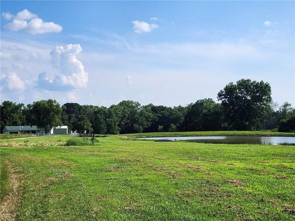28200 S Grand River Road, Freeman, MO 64746