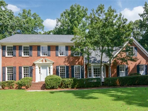 6095 Courtside Drive NW, Peachtree Corners, GA 30092
