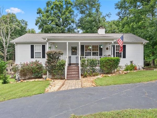 3615 S Bend Road , Gainesville, GA 30506