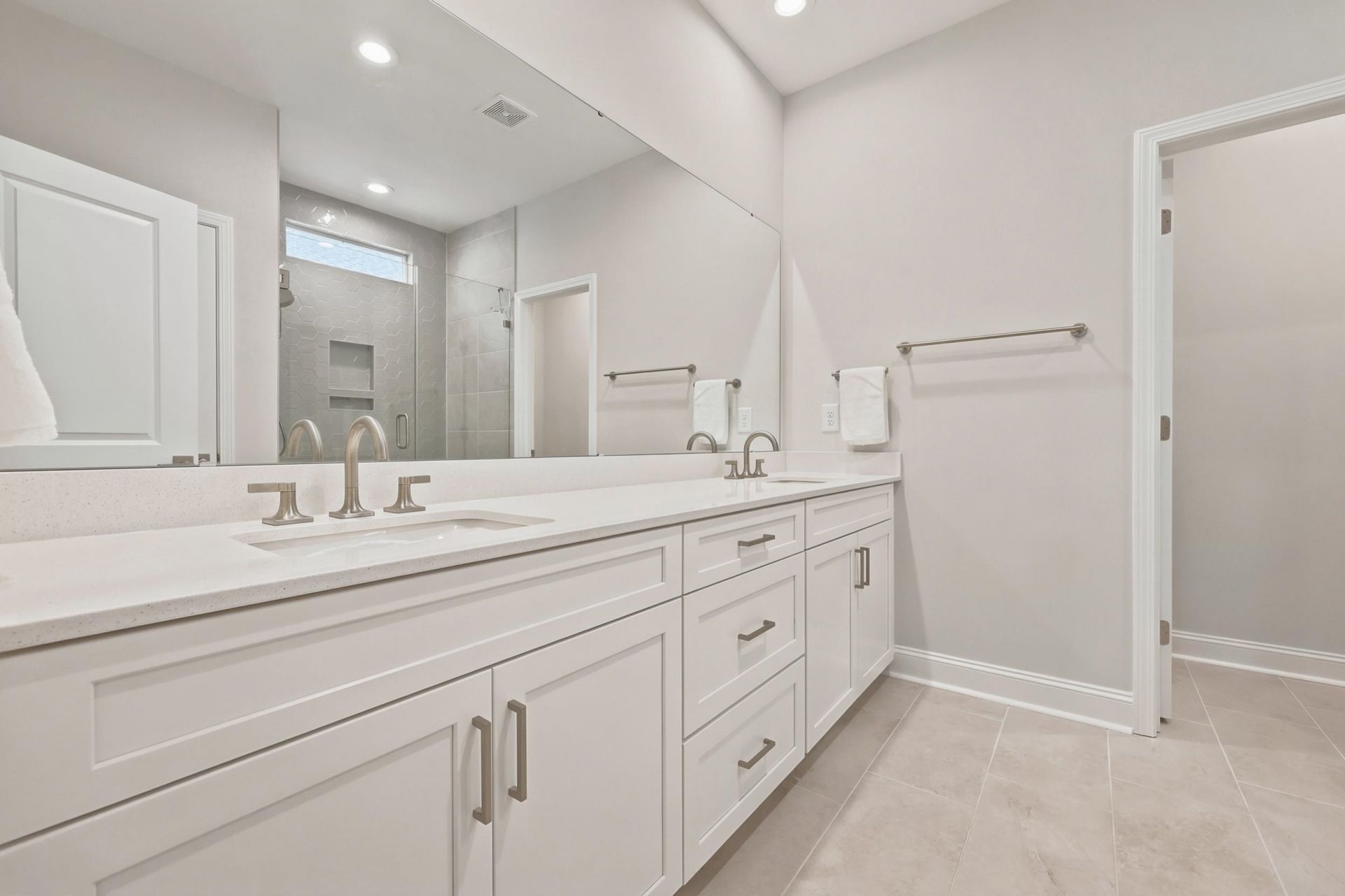 2616 Hillbourne Loop  Photo 17
