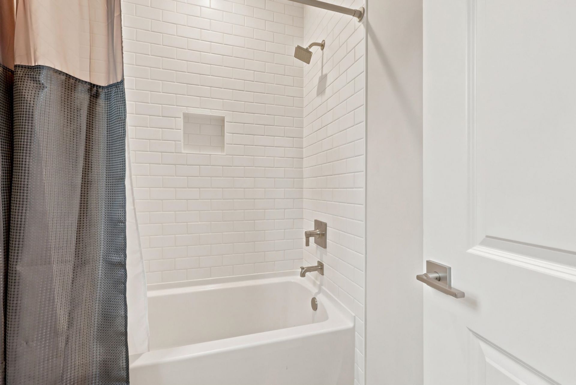 2616 Hillbourne Loop  Photo 24