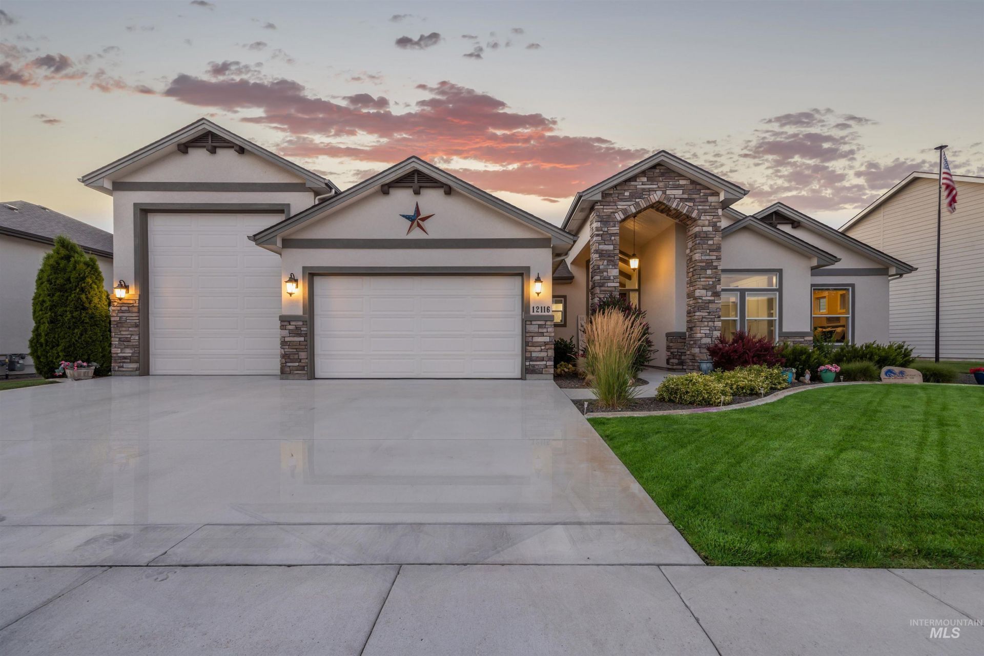 12116 W Hiddenlake St, Star, ID 83669 Main Photo