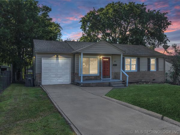 1035 N 68th East Avenue , Tulsa, OK 74115
