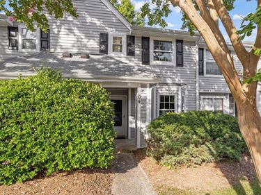 104 Sir Richard Lane, Chapel Hill, NC 27517