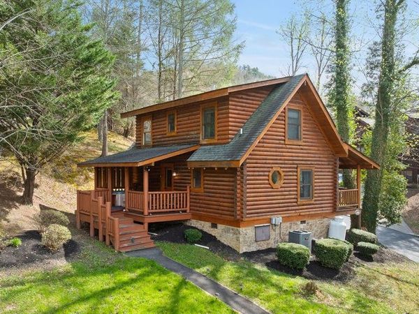 3319 Covered Bridge Way , Sevierville, TN 37862