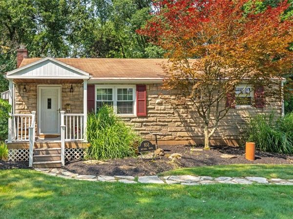102 Michael Dr , Trafford, PA 15085
