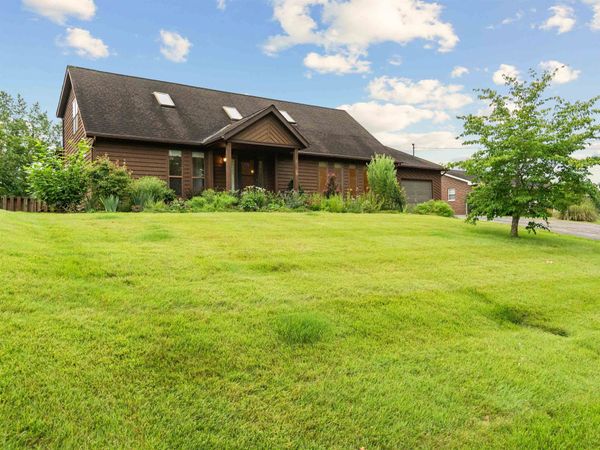 554 Hollow Road, Ona, WV 25545