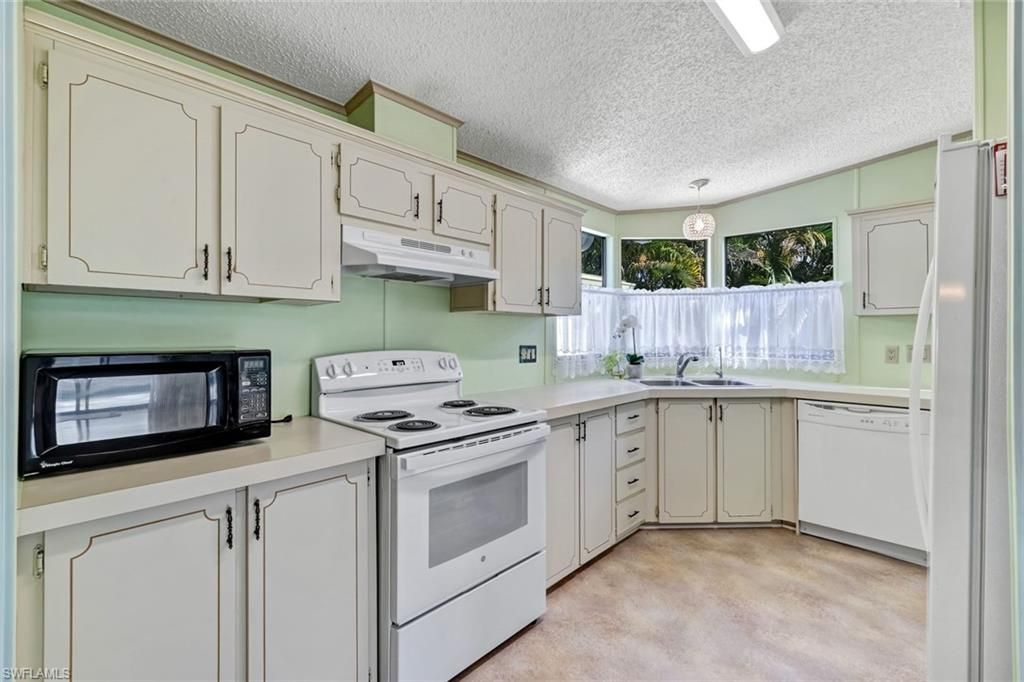19682 Eagle Trace Ct, North Fort Myers, FL 33903 Photo