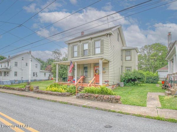 518 W Main Street, Weatherly, PA 18255