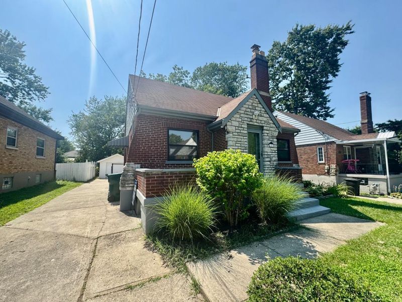 1523 Sidona Lane, Cincinnati, OH 45238 Photo 3