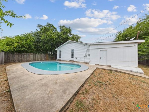 203 Margaret Lee Street , Copperas Cove, TX 76522