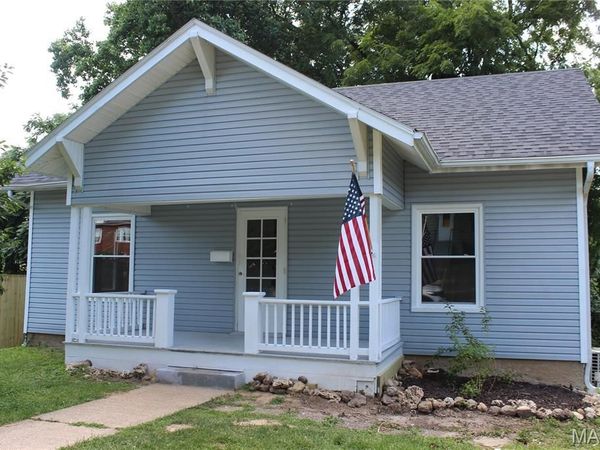 3319 Bradley Street , Hannibal, MO 63401