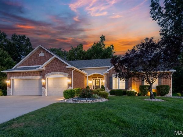 281 Fountain Drive , Glen Carbon, IL 62034