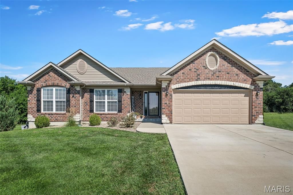 26 Mitch Lane , Silex, MO 63377 Main Photo