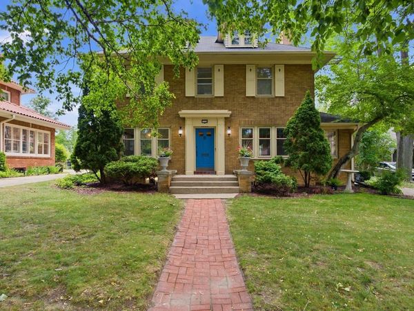 1534 Upper PARKWAY S, Wauwatosa, WI 53213
