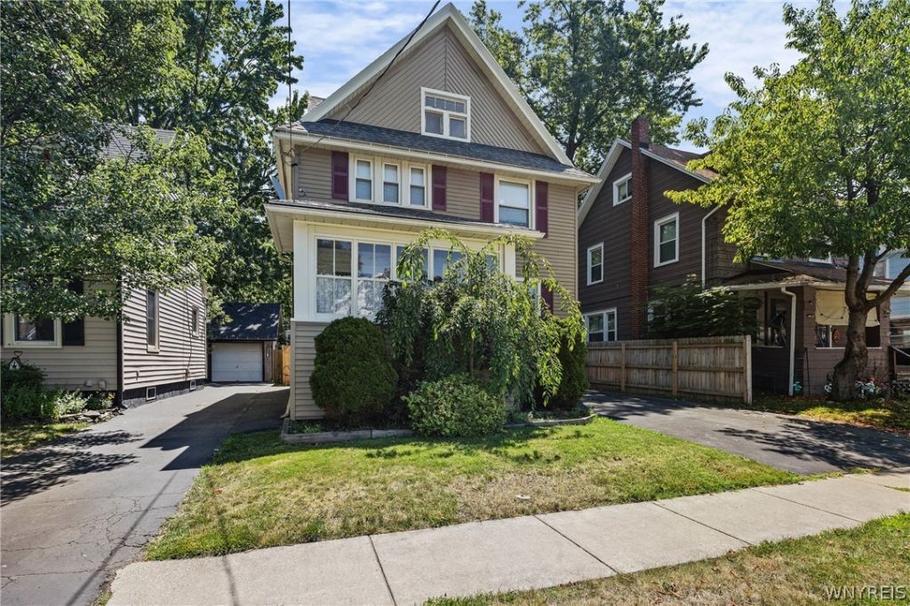 148 Ross Street , Batavia, NY 14020 Main Photo