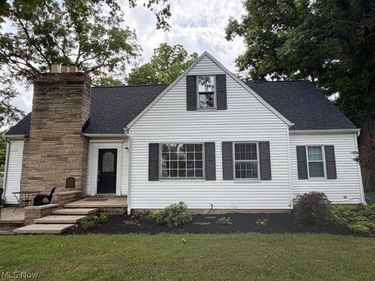 18646 Carmany Drive, Walton Hills, OH 44146