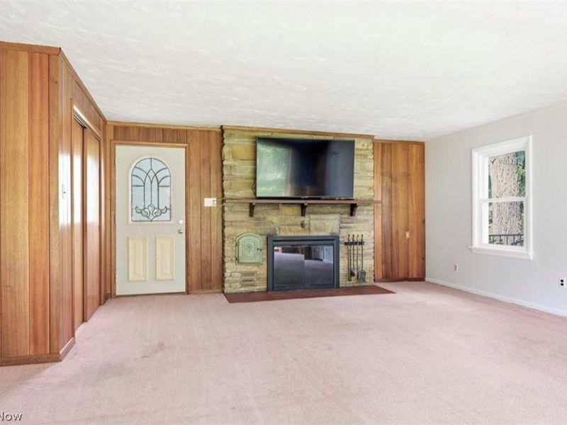 18646 Carmany Drive, Walton Hills, OH 44146 Photo 2