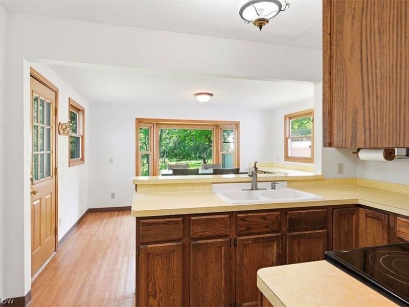 18646 Carmany Drive, Walton Hills, OH 44146 Photo 6
