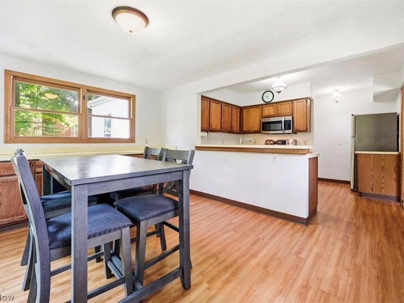 18646 Carmany Drive, Walton Hills, OH 44146 Photo 7