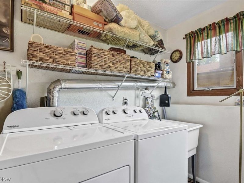 6815 Parkgate Oval, Seven Hills, OH 44131 Photo 27