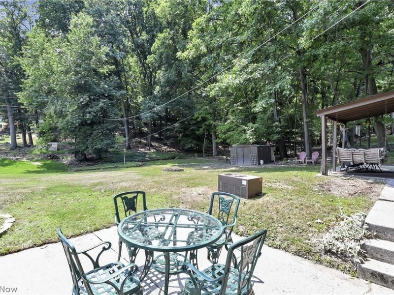 6815 Parkgate Oval, Seven Hills, OH 44131 Photo 28
