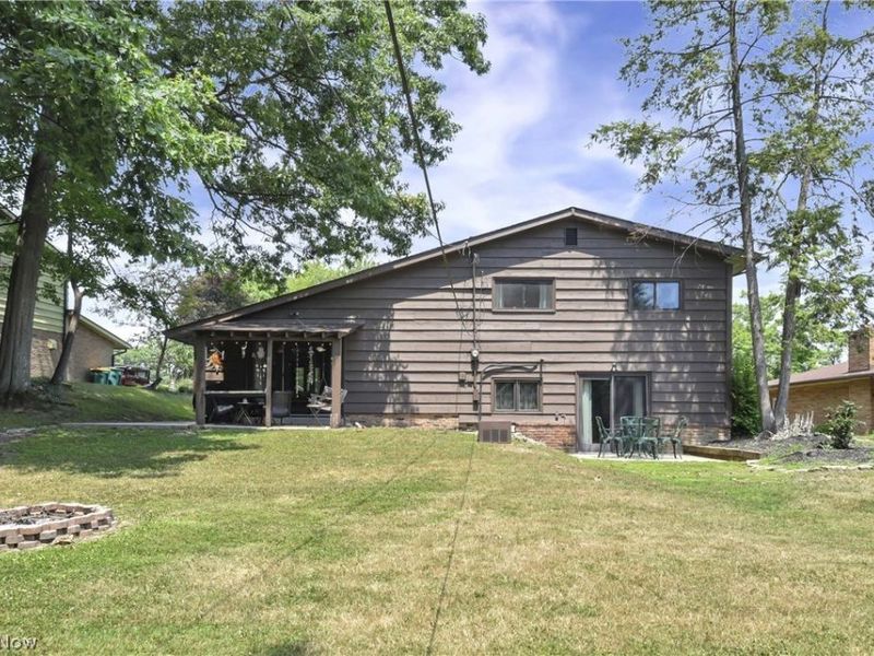 6815 Parkgate Oval, Seven Hills, OH 44131 Photo 32