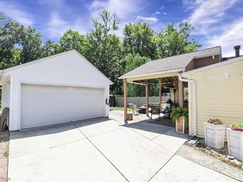 5659 Pleasant Street, North Ridgeville, OH 44039 Photo 4