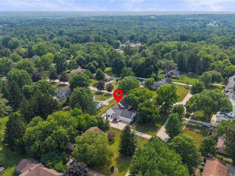 8965 Highland Drive, Westfield Center, OH 44251 Photo 4