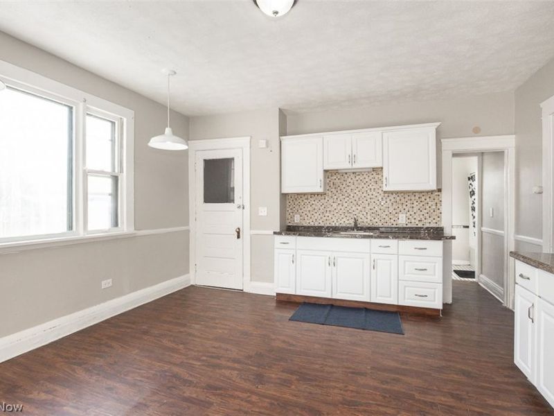 6914 Polonia Avenue , Cleveland, OH 44105 Photo 8