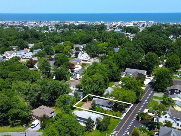 505 COLLINS STREET , BETHANY BEACH, DE 19930