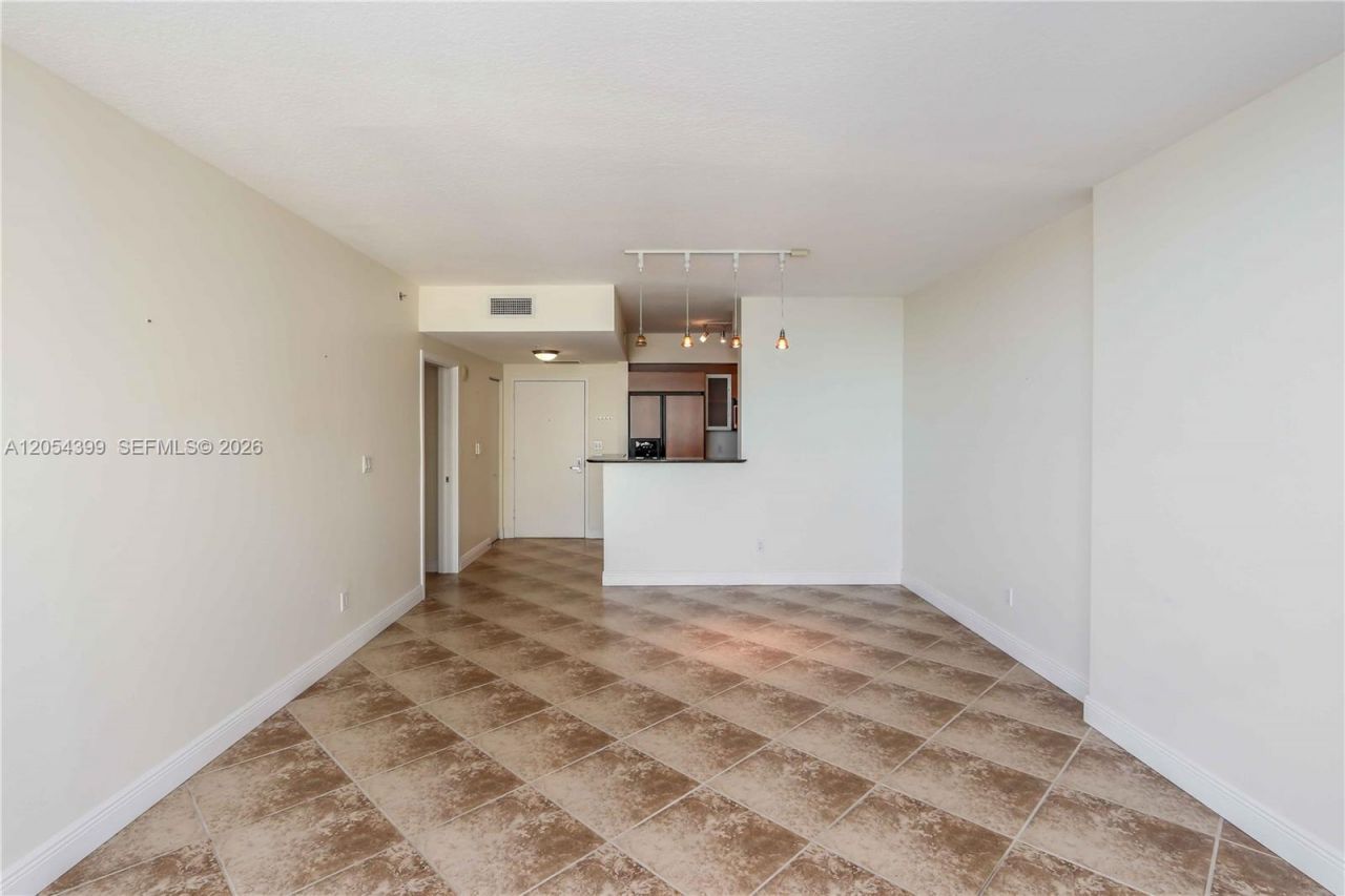 335 S Biscayne Blvd , Unit 3510, Miami, FL 33131 Photo