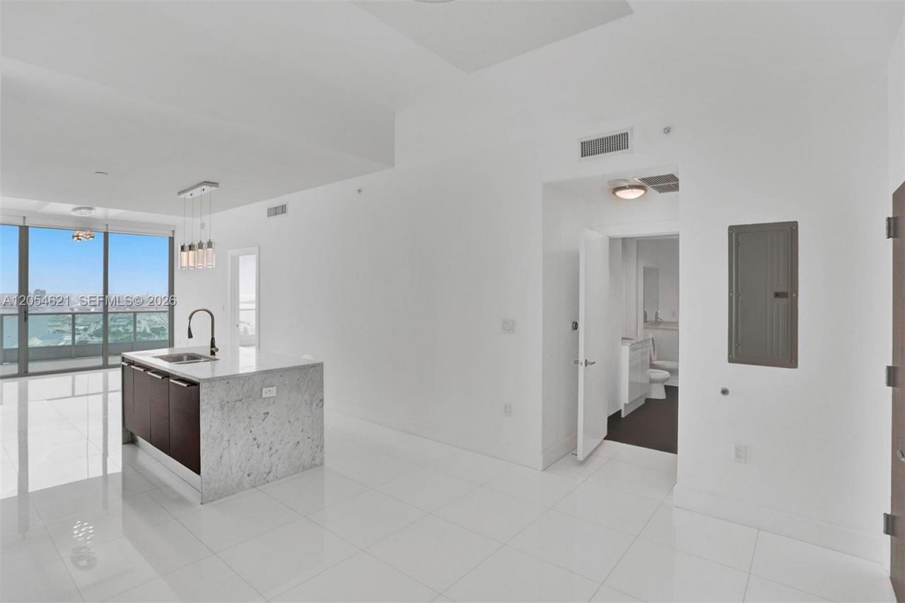 900 Biscayne Blvd , Unit 4803, Miami, FL 33132 Photo