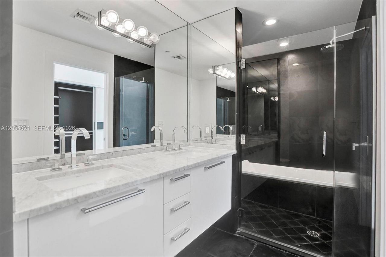 900 Biscayne Blvd , Unit 4803, Miami, FL 33132 Photo