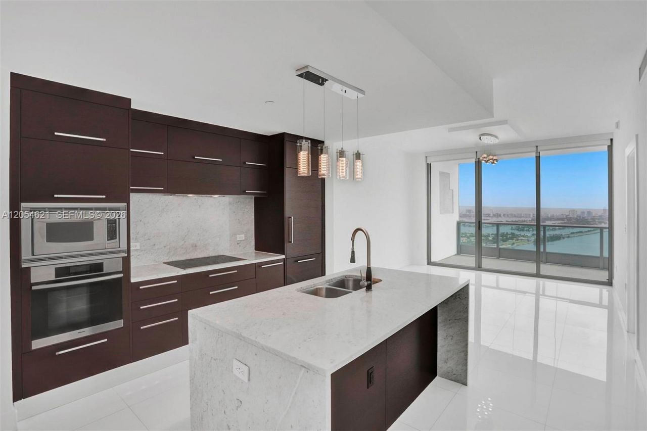 900 Biscayne Blvd , Unit 4803, Miami, FL 33132 Photo