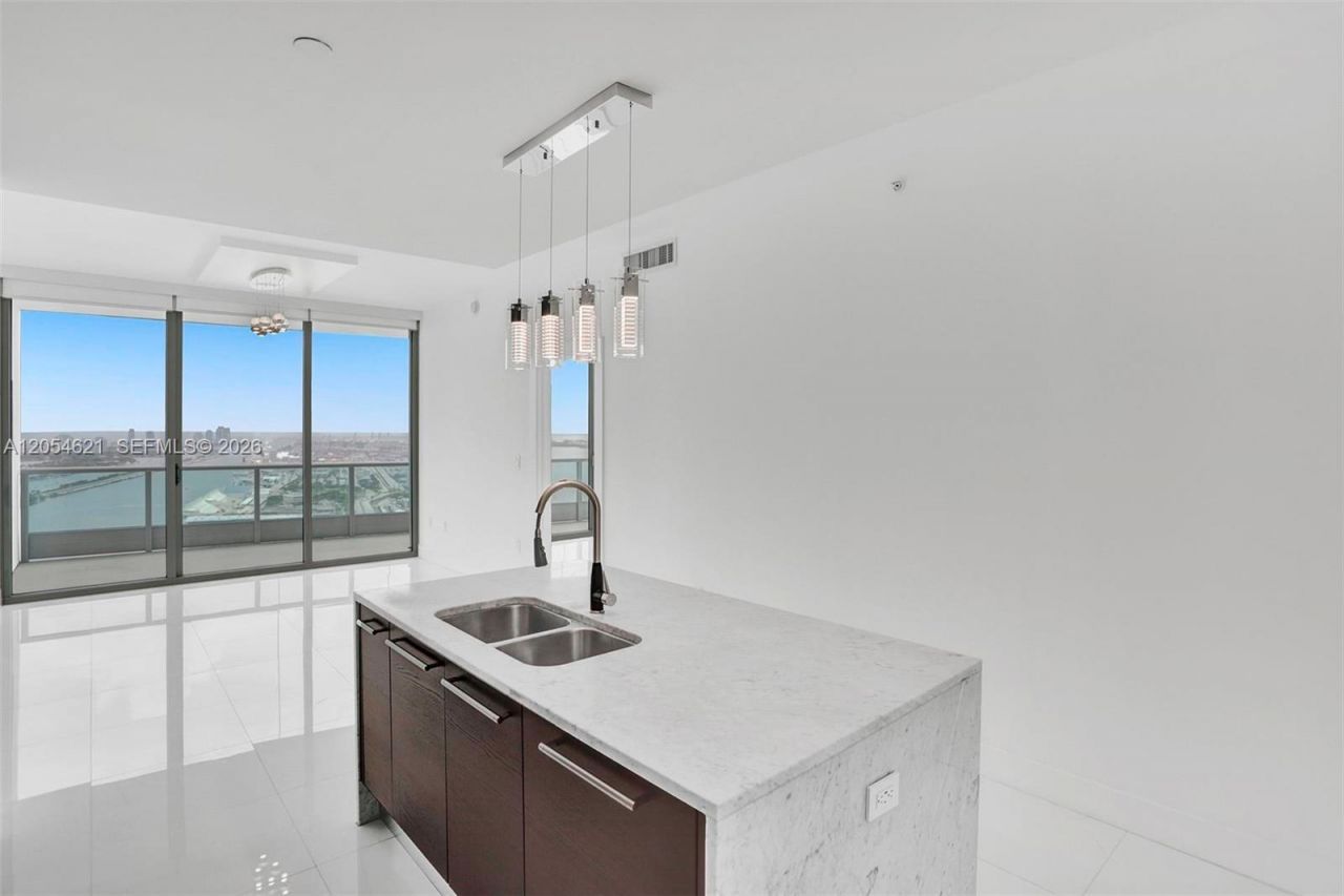 900 Biscayne Blvd , Unit 4803, Miami, FL 33132 Photo