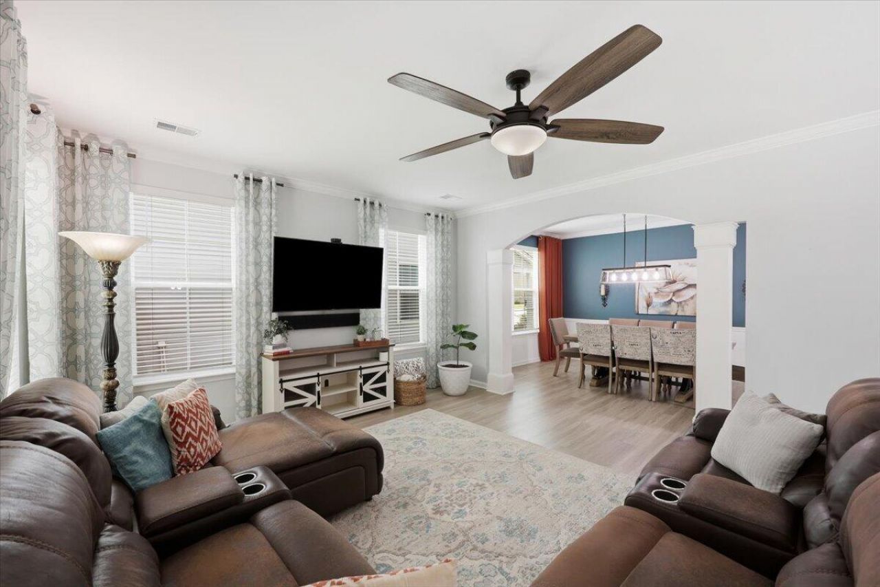 516 Dunswell Drive Photo 9
